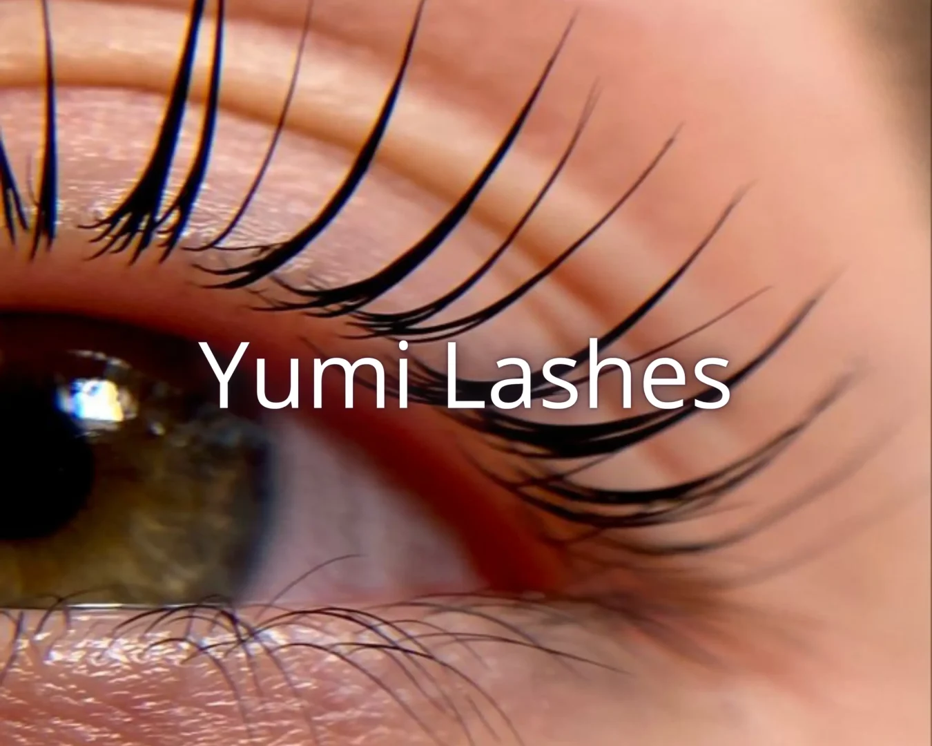 Laminazione ciglia YUMI LASHES – Prima e Dopo il trattamento professionale yumi lashes